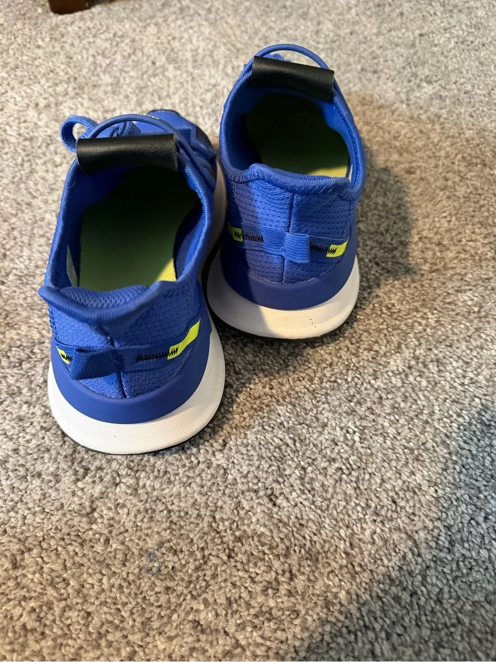 Adidas 7.5 women’s